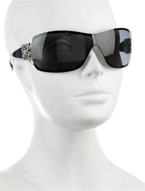 chanel strass camellia sunglasses